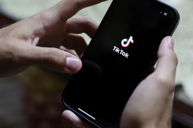 Oracle to manage TikTok algorithm for US users under Trump administration